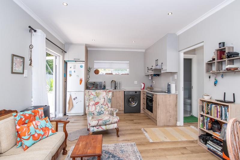 To Let 1 Bedroom Property for Rent in Meadowridge Western Cape